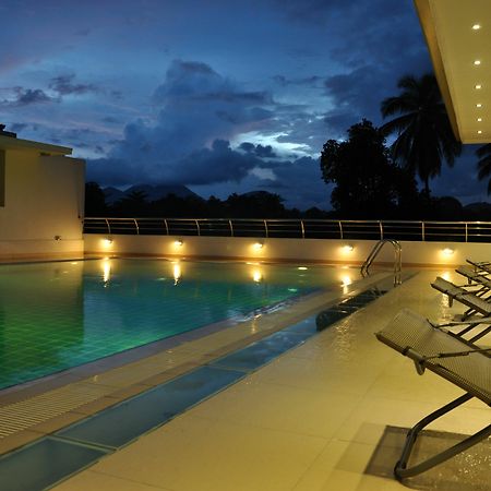 Serene Villa Ratnapura Bagian luar foto