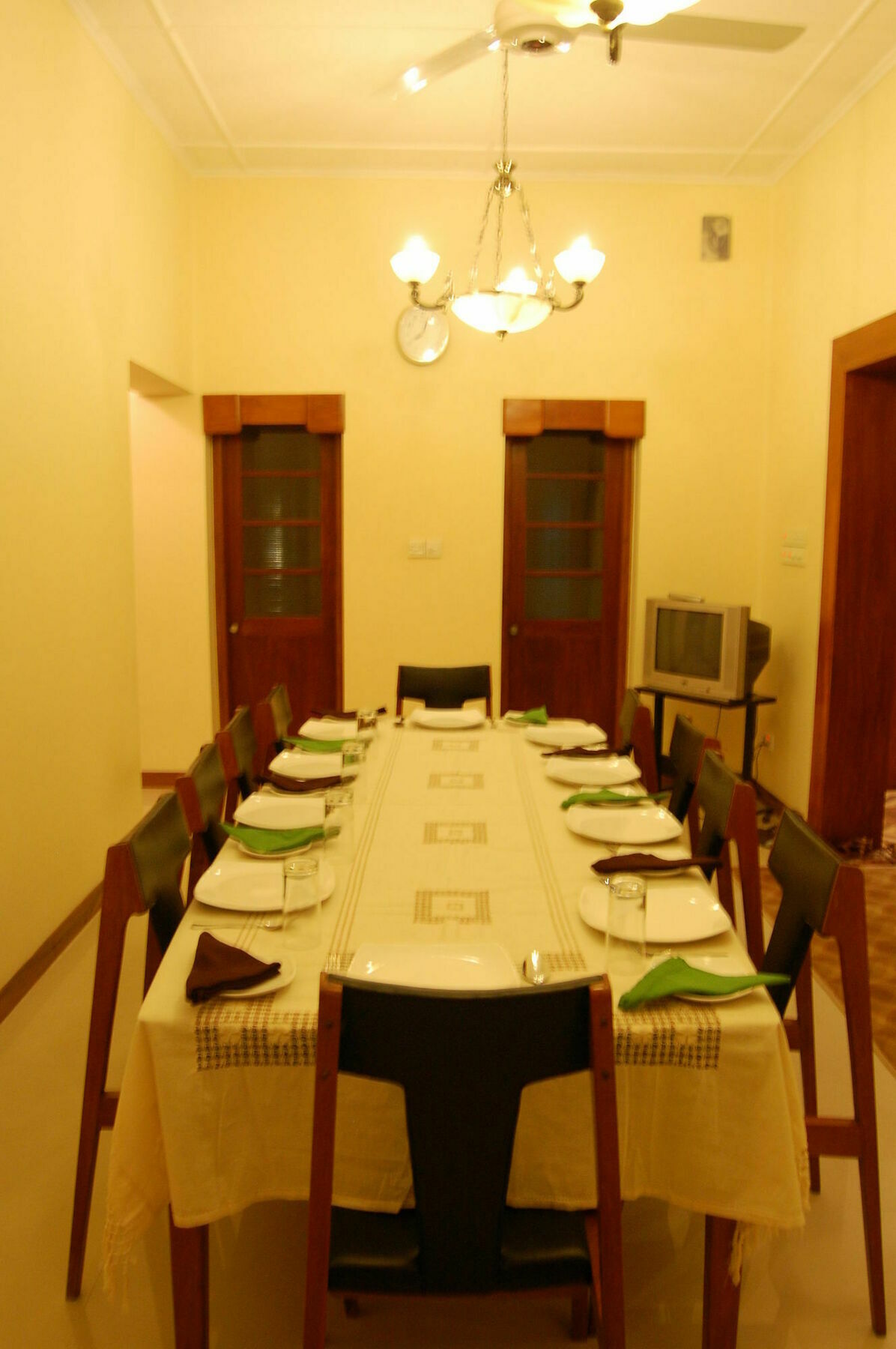 Serene Villa Ratnapura Bagian luar foto